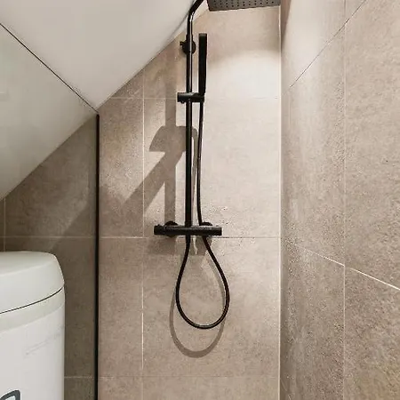 Heimby Homes - Large Floor Μπέργκεν