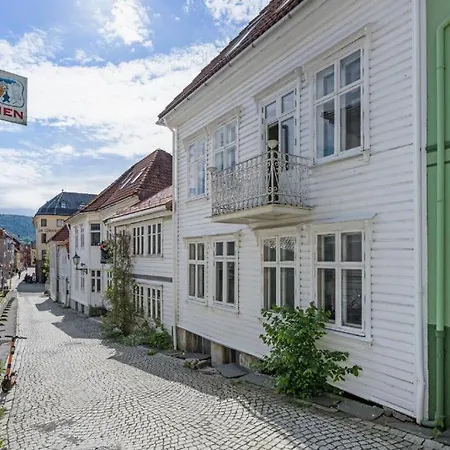 Heimby Homes - Large Floor *