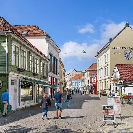 Heimby Homes - Large Floor * Bergen