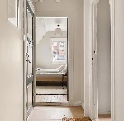 Heimby Homes - Large Floor Daire