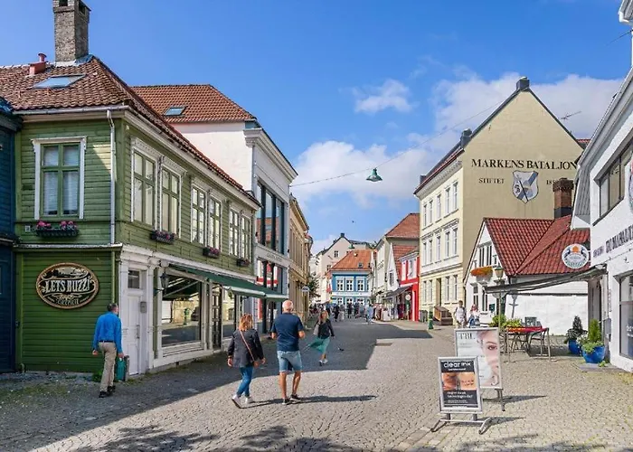 Heimby Homes - Large Floor * Bergen