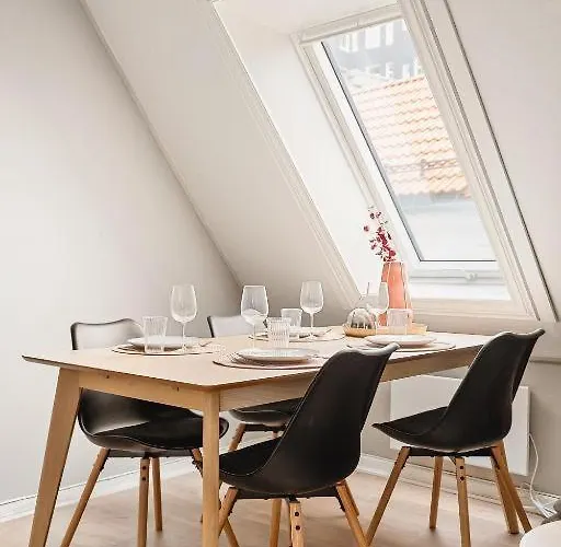 Heimby Homes - Large Floor Daire