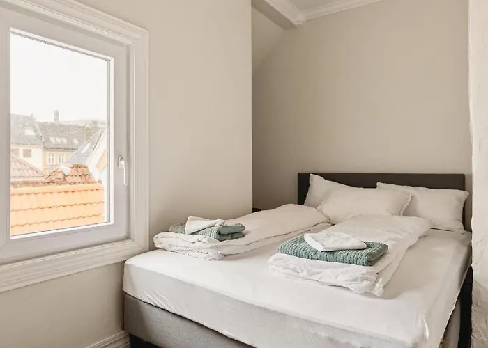 Heimby Homes - Large Floor Daire *