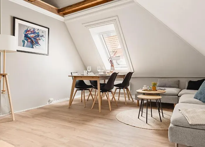 Daire Heimby Homes - Large Floor Bergen